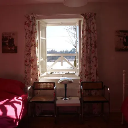 Chateau De Savennes - Caveau De Sabrage Couette-café *