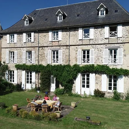 Chateau De Savennes - Caveau De Sabrage Couette-café *