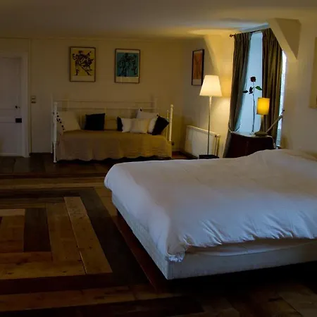 Bed & Breakfast Chateau De Savennes - Caveau De Sabrage Savennes (Puy-de-Dome)